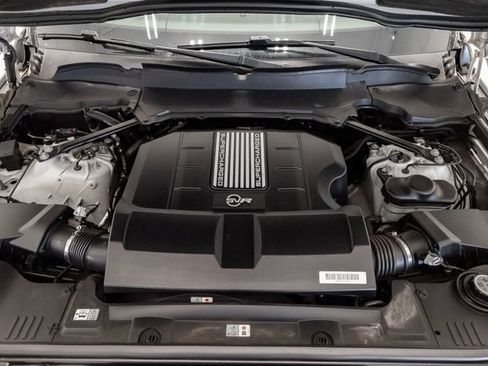 Used 2022 Land Rover Range Rover Sport SVR AWD/4WD image 3