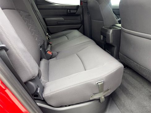 Used 2025 Toyota Tacoma SR image 39