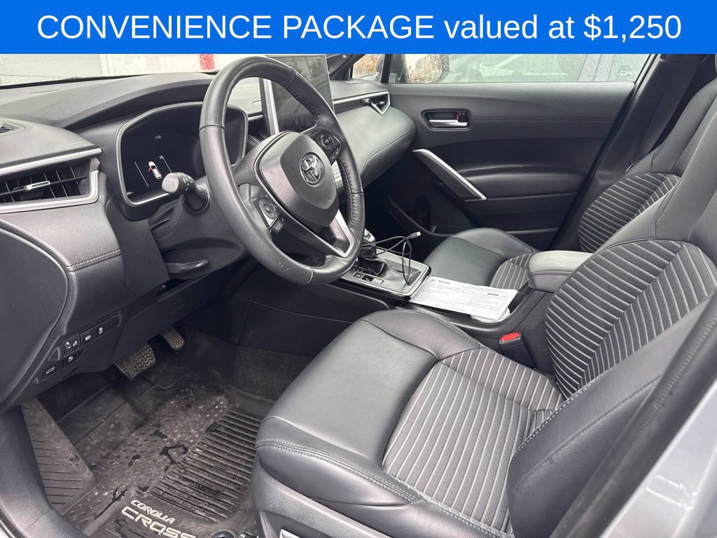 Used 2026 Toyota Corolla Cross AWD Hybrid w/ Convenience Package image 4