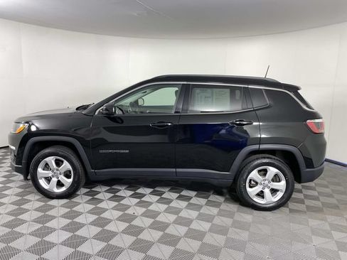 Used 2018 Jeep Compass Latitude w/ Popular Equipment Group AWD/4WD image 5