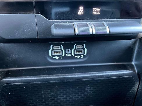 Used 2022 RAM 1500 Laramie image 32