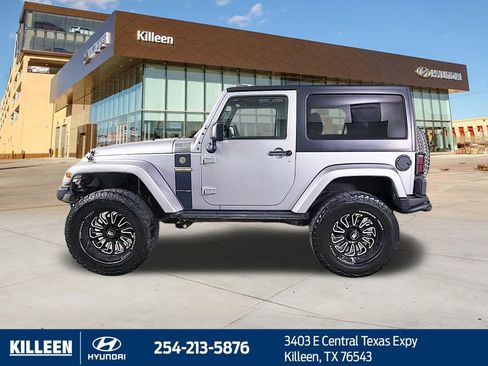 Used 2018 Jeep Wrangler Sport image 4