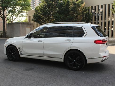 Used 2019 BMW X7 xDrive40i AWD/4WD image 9