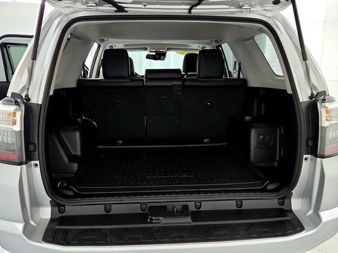 Used 2023 Toyota 4Runner SR5 Premium w/ Moonroof Package AWD/4WD image 19