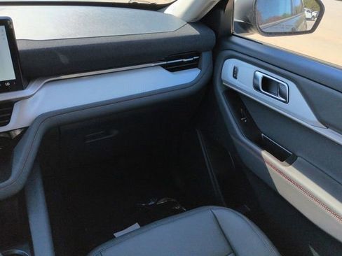 New 2026 Ford Explorer Active w/ Active Comfort Package image 20