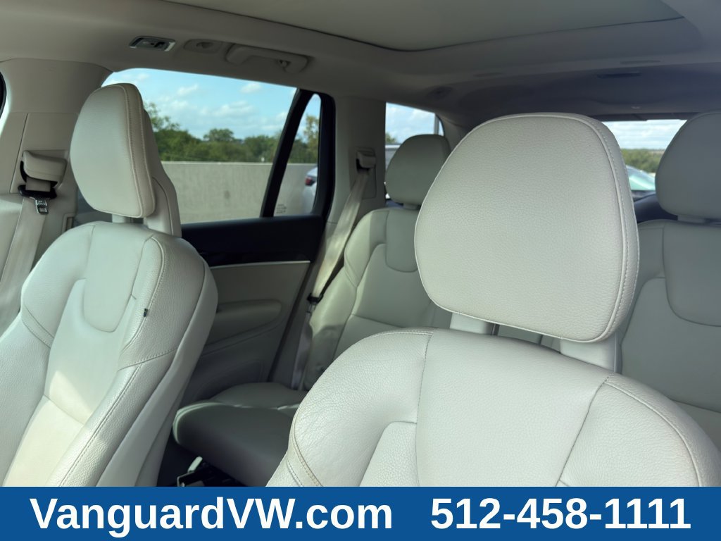Used 2018 Volvo XC90 T6 Momentum w/ Convenience Package AWD/4WD image 13