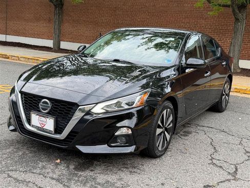 Used 2019 Nissan Altima 2.5 SV AWD/4WD image 3
