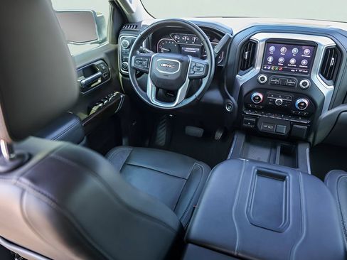 Used 2019 GMC Sierra 1500 SLT w/ SLT Premium Plus Package AWD/4WD image 30