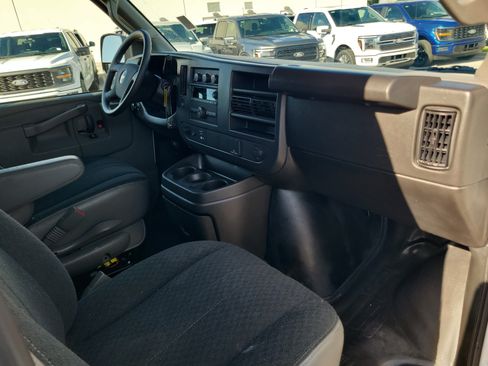 Used 2025 Chevrolet Express 2500 w/ Driver Convenience Package RWD image 17