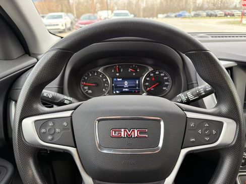 Used 2023 GMC Terrain SLE image 25