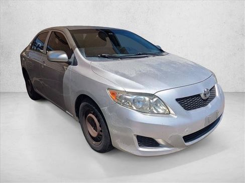 Used 2009 Toyota Corolla LE FWD image 3