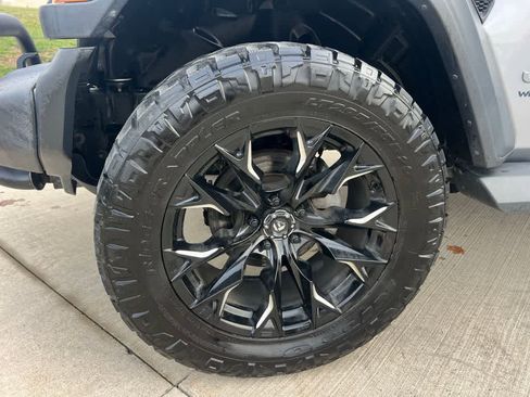 Used 2020 Jeep Wrangler Unlimited Sport S image 12