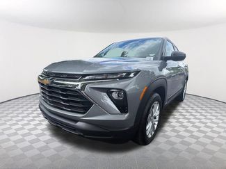 Used 2025 Chevrolet TrailBlazer LS FWD video 1