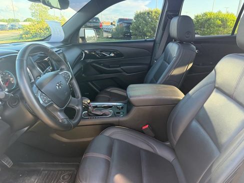 Used 2023 Chevrolet Traverse RS AWD/4WD image 5