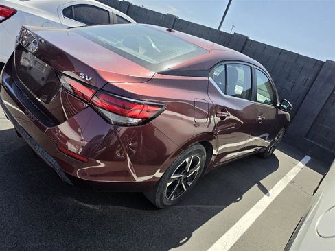 Used 2024 Nissan Sentra SV FWD image 3