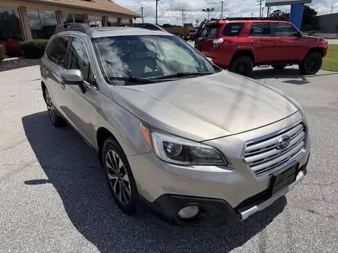Used 2017 Subaru Outback 2.5i Limited AWD/4WD image 1