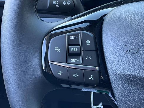 New 2025 Ford Escape SE w/ PHEV Premium Package image 29