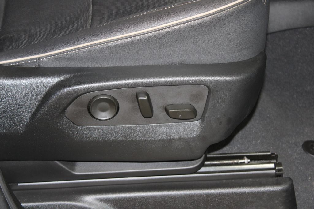 Used 2023 Chevrolet Tahoe Premier RWD image 28