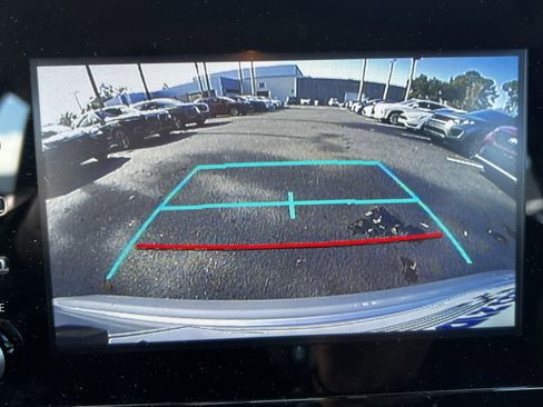 Used 2020 Toyota Corolla L image 26