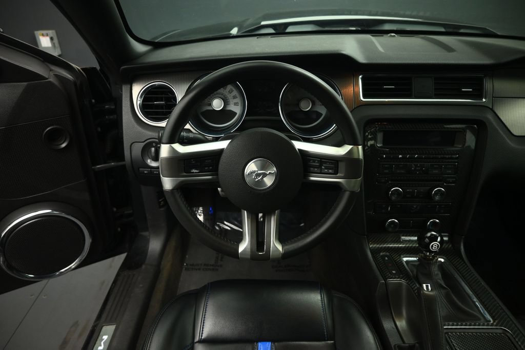 Used 2012 Ford Mustang GT Premium RWD image 5