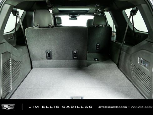 Used 2025 GMC Yukon XL Denali w/ Sun & Power Step Package AWD/4WD image 32