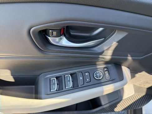 Used 2025 Honda Accord SE image 15