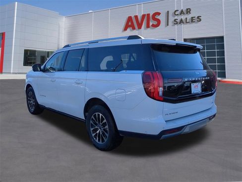 Used 2025 Ford Expedition Max Platinum image 9