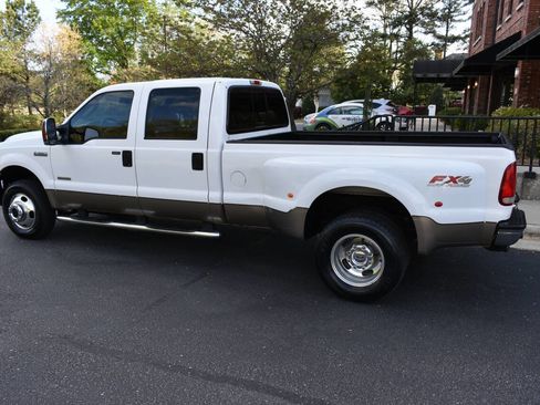 Used 2006 Ford F350 Lariat image 43