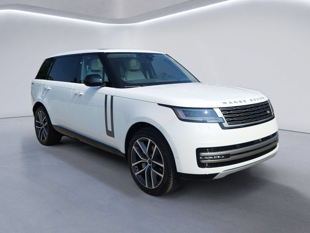 New 2026 Land Rover Range Rover Long Wheelbase SE AWD/4WD image 7