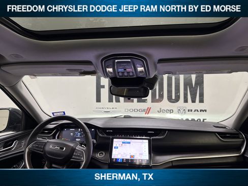 Used 2023 Jeep Grand Cherokee L Limited RWD image 13