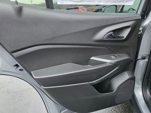 New 2026 Chevrolet Trax LT w/ LT Convenience Package image 13