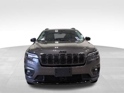 Used 2023 Jeep Cherokee Altitude Lux