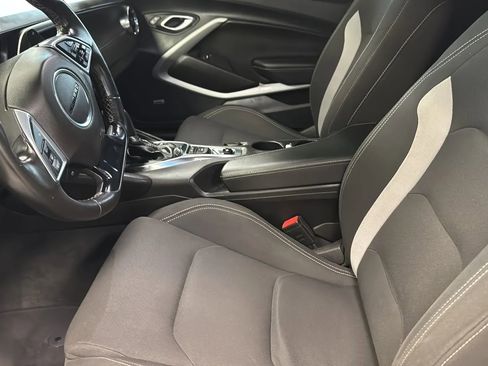 Used 2022 Chevrolet Camaro LT w/ Technology Package image 13