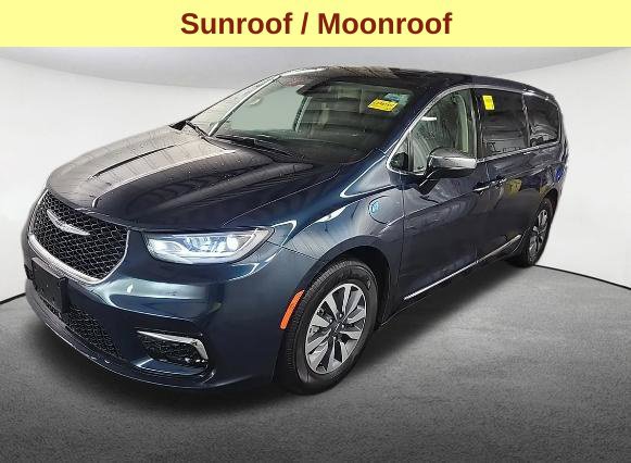 Used 2023 Chrysler Pacifica Limited FWD image 5