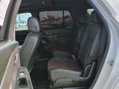 Certified 2023 Chevrolet Traverse High Country image 14