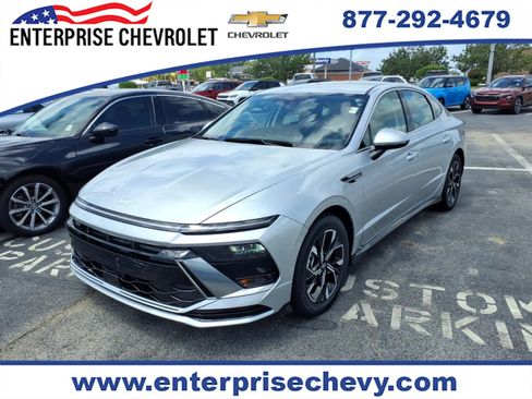 Used 2025 Hyundai Sonata SEL FWD image 1