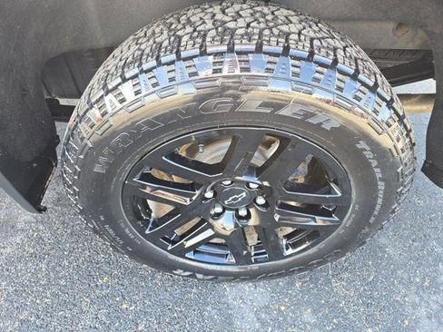 Used 2024 Chevrolet Silverado 1500 RST AWD/4WD image 13
