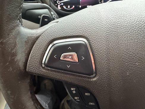 Used 2017 Lincoln MKC Premiere image 13