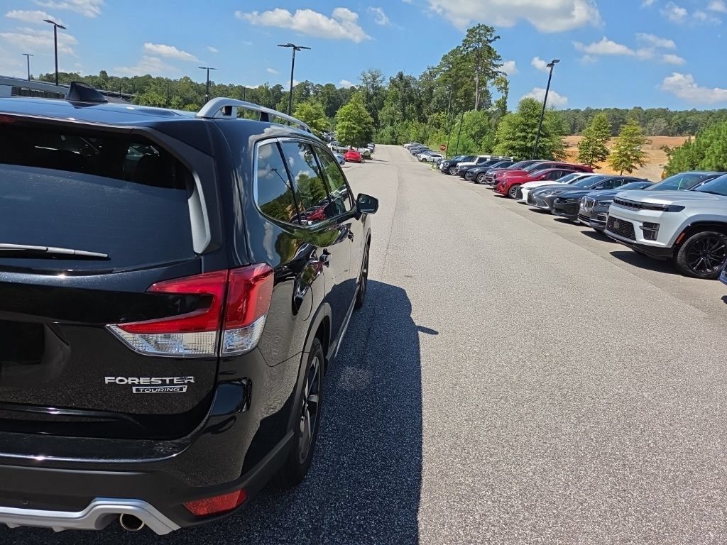 Used 2024 Subaru Forester Touring AWD/4WD image 8