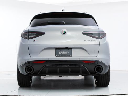 New 2026 Alfa Romeo Stelvio Sprint w/ Convenience Package AWD/4WD image 4
