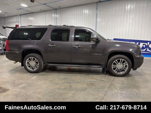 Used 2010 GMC Yukon XL SLT image 23