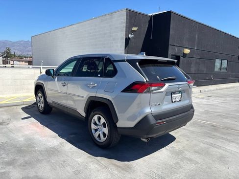 Used 2023 Toyota RAV4 LE FWD image 8