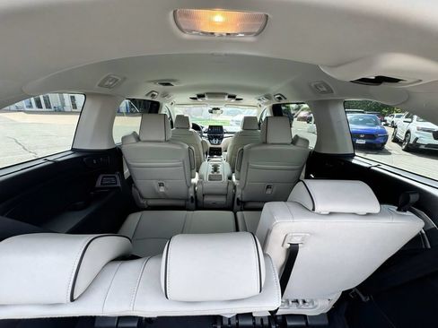 New 2026 Honda Odyssey Touring image 32