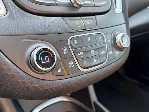Used 2024 Chevrolet Malibu LT image 19