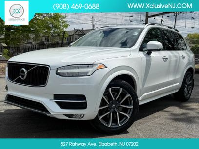 Used 2019 Volvo XC90 T5 Momentum w/ Multimedia Package