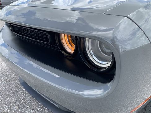 Used 2023 Dodge Challenger SXT w/ Blacktop Package image 9