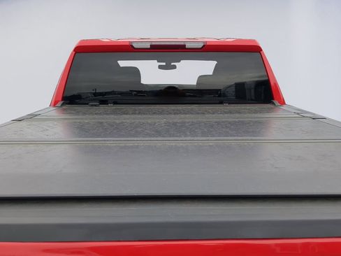 Used 2019 GMC Sierra 1500 SLT image 18