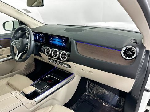 Certified 2023 Mercedes-Benz GLA 250 image 26