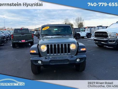 Used 2021 Jeep Wrangler Sport AWD/4WD image 2