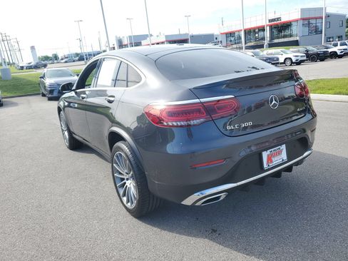 Used 2020 Mercedes-Benz GLC 300 4MATIC Coupe image 3